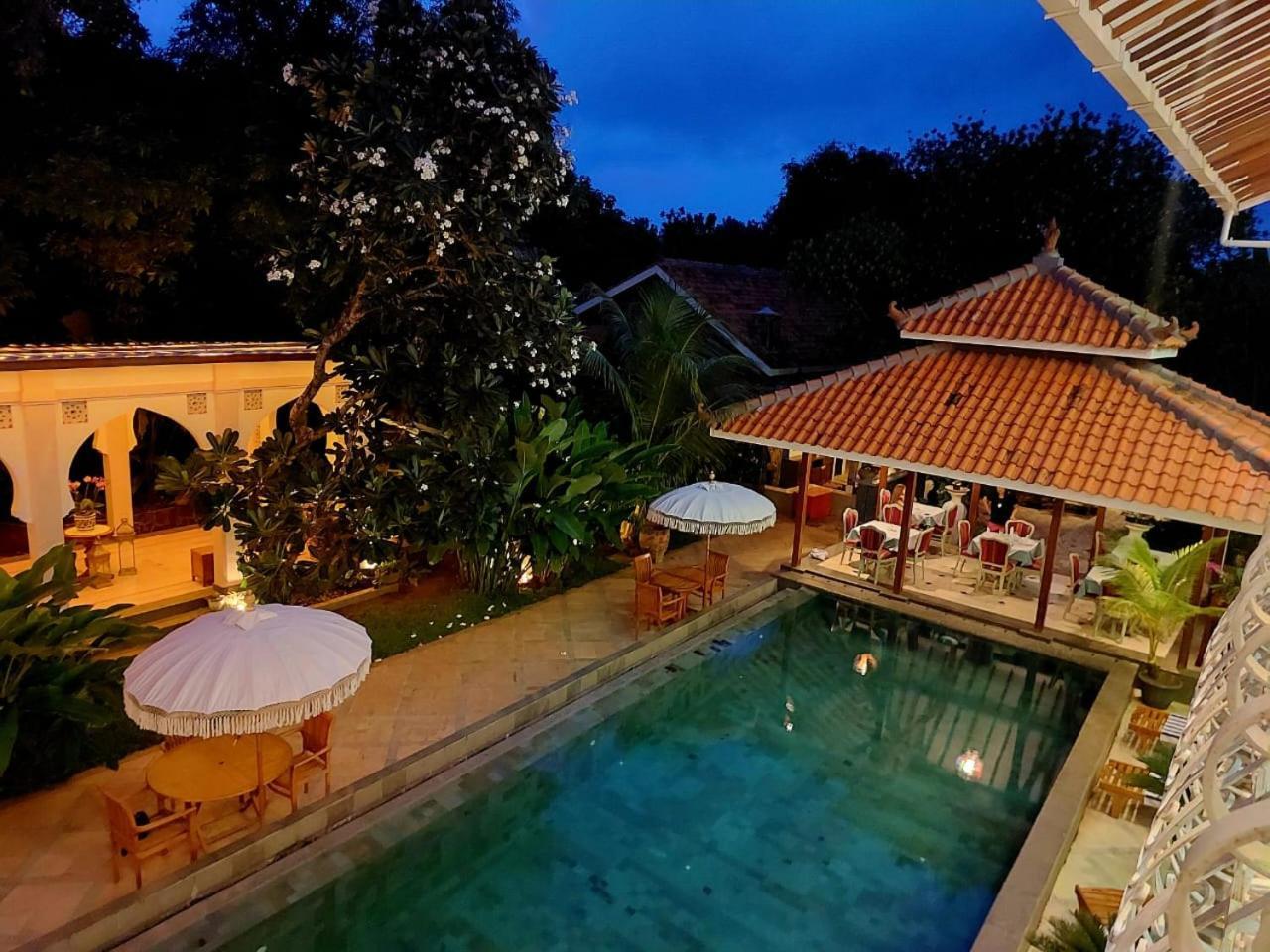 Blue Garden Boutique Hotel Jepara Kültér fotó
